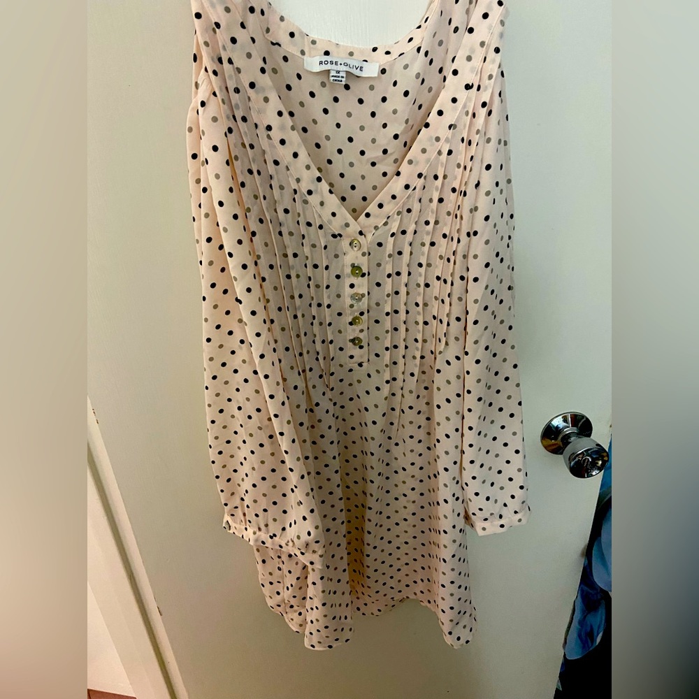 Pink pock-a dots shirt
